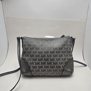 Michael Kors Fallon Jet Set Grey Monogram Crossbody